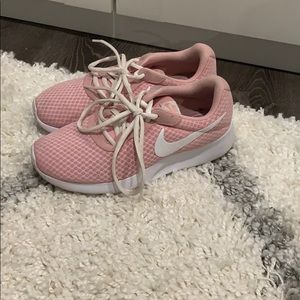 Pink Nike’s